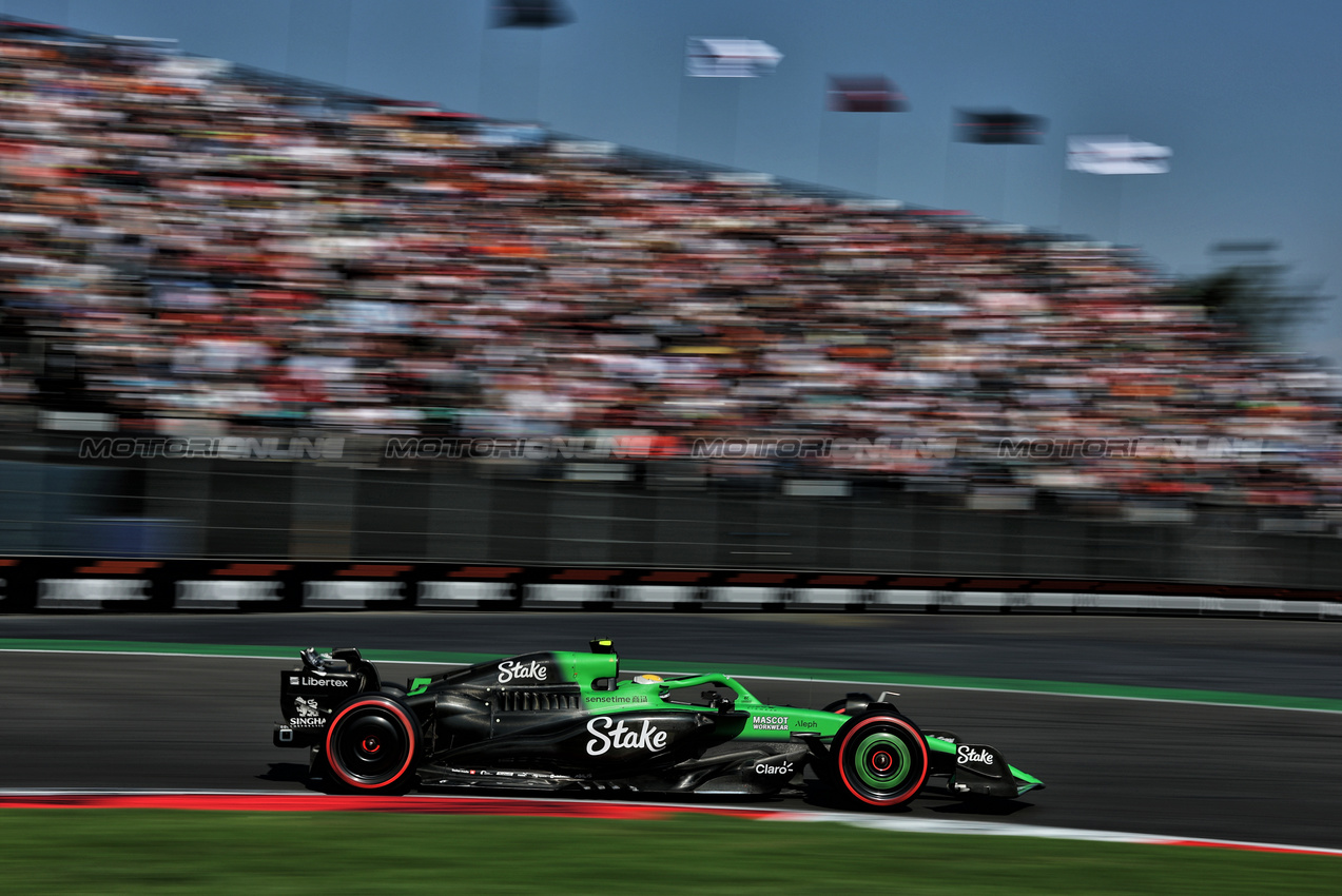 GP MESSICO, Gabriel Bortoleto (BRA) Sauber C45.

25.10.2025. Formula 1 World Championship, Rd 20, Mexican Grand Prix, Mexico City, Mexico, Qualifiche Day.

- www.xpbimages.com, EMail: requests@xpbimages.com © Copyright: Charniaux / XPB Images