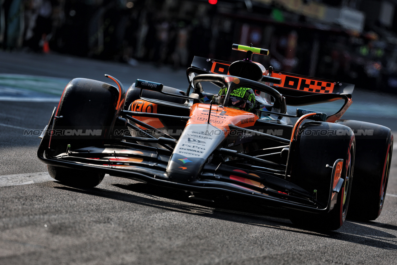 GP MESSICO, Lando Norris (GBR) McLaren MCL39.
25.10.2025. Formula 1 World Championship, Rd 20, Mexican Grand Prix, Mexico City, Mexico, Qualifiche Day.
- www.xpbimages.com, EMail: requests@xpbimages.com © Copyright: Batchelor / XPB Images