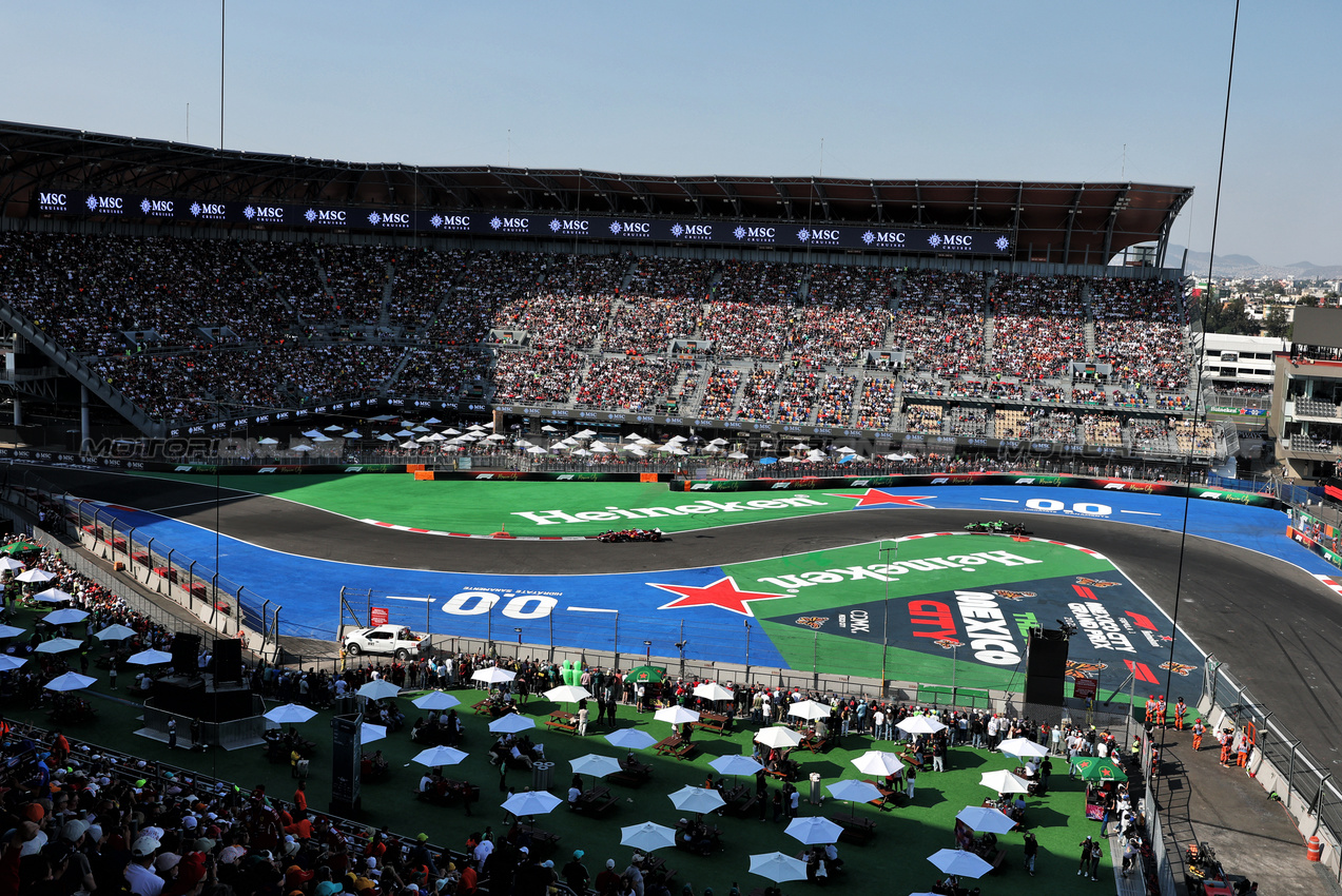 GP MESSICO, Lewis Hamilton (GBR) Ferrari SF-25.
25.10.2025. Formula 1 World Championship, Rd 20, Mexican Grand Prix, Mexico City, Mexico, Qualifiche Day.
- www.xpbimages.com, EMail: requests@xpbimages.com © Copyright: Moy / XPB Images