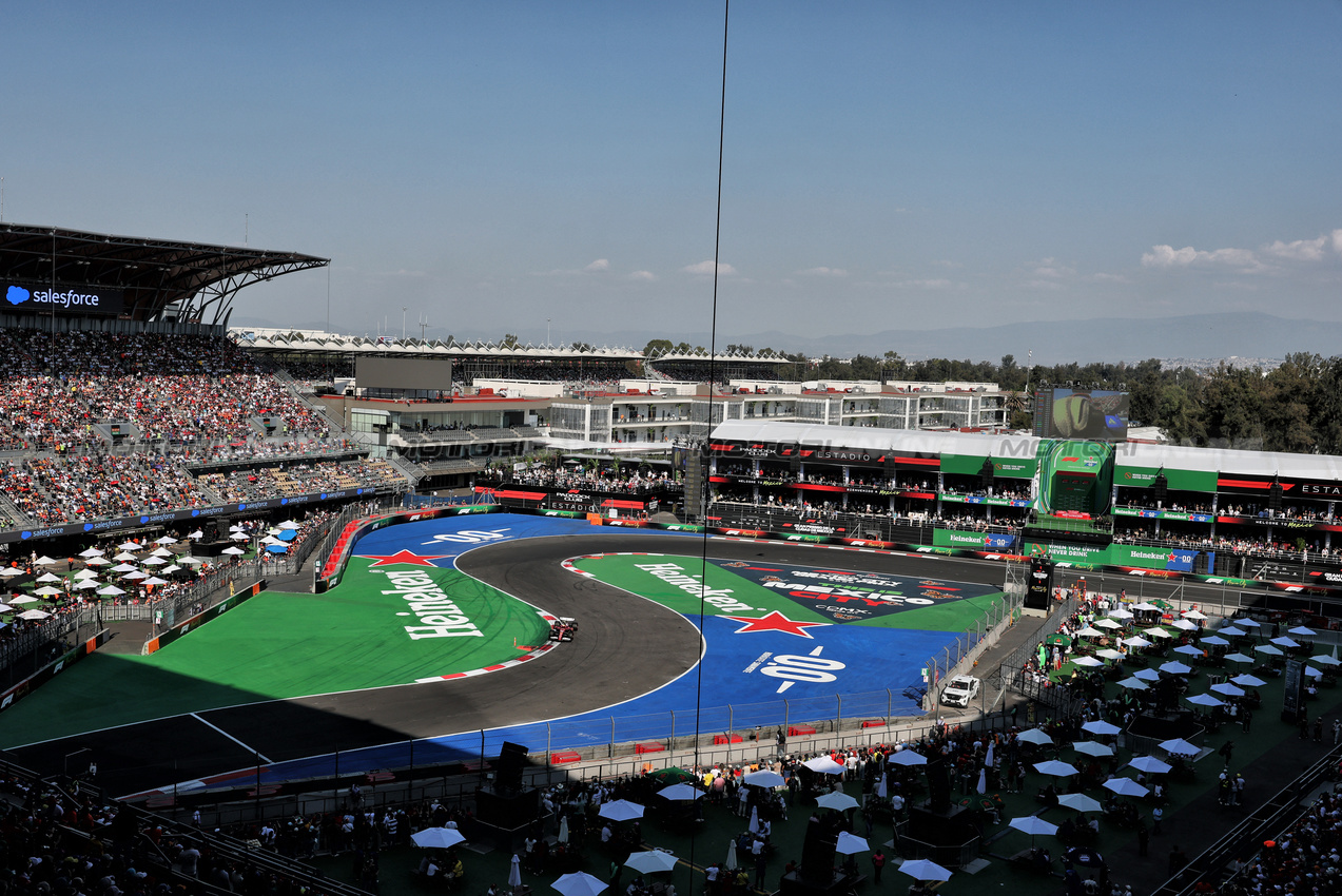 GP MESSICO, Lewis Hamilton (GBR) Ferrari SF-25.
25.10.2025. Formula 1 World Championship, Rd 20, Mexican Grand Prix, Mexico City, Mexico, Qualifiche Day.
- www.xpbimages.com, EMail: requests@xpbimages.com © Copyright: Moy / XPB Images