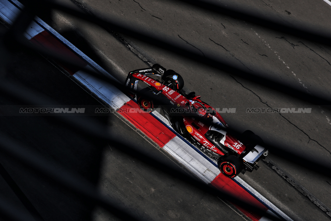 GP MESSICO, Charles Leclerc (MON) Ferrari SF-25.

25.10.2025. Formula 1 World Championship, Rd 20, Mexican Grand Prix, Mexico City, Mexico, Qualifiche Day.

- www.xpbimages.com, EMail: requests@xpbimages.com © Copyright: Moy / XPB Images
