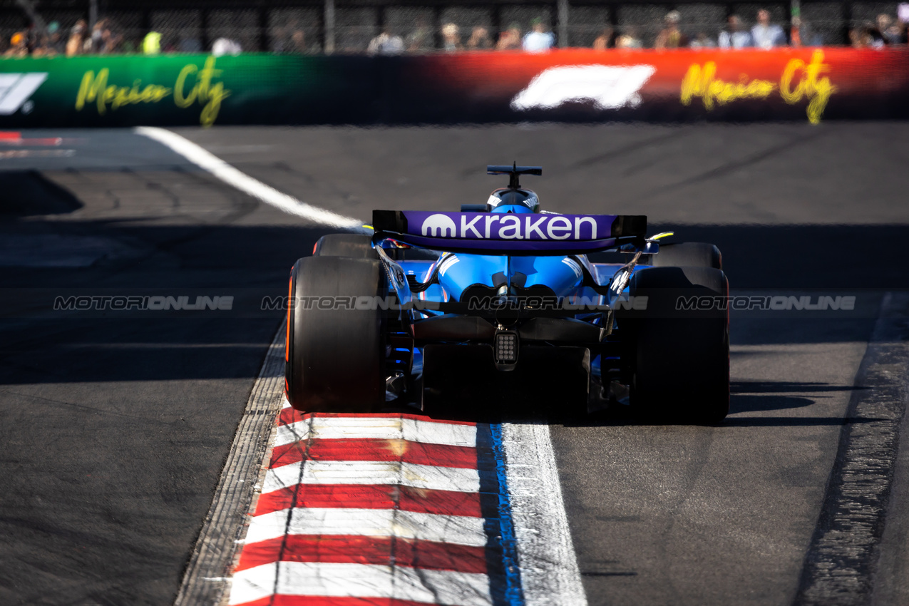 GP MESSICO, Alexander Albon (THA) Atlassian Williams Racing FW47.
25.10.2025. Formula 1 World Championship, Rd 20, Mexican Grand Prix, Mexico City, Mexico, Qualifiche Day.
- www.xpbimages.com, EMail: requests@xpbimages.com © Copyright: Bearne / XPB Images
