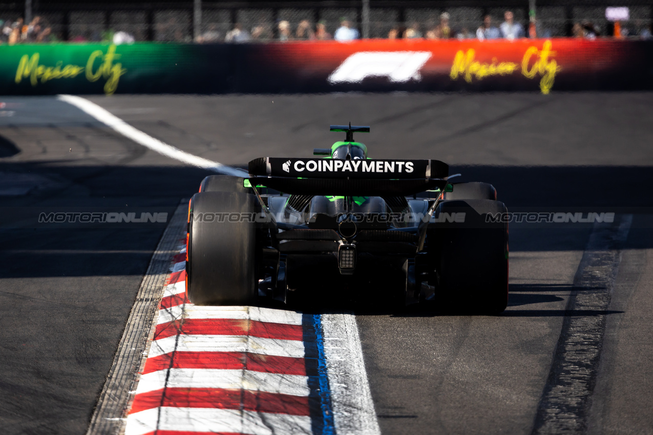 GP MESSICO, Nico Hulkenberg (GER) Sauber C45.
25.10.2025. Formula 1 World Championship, Rd 20, Mexican Grand Prix, Mexico City, Mexico, Qualifiche Day.
- www.xpbimages.com, EMail: requests@xpbimages.com © Copyright: Bearne / XPB Images