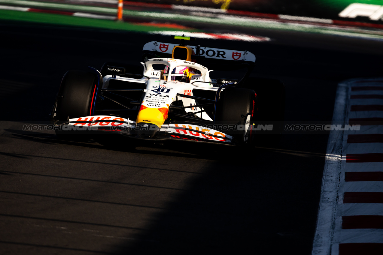GP MESSICO, Liam Lawson (NZL) Racing Bulls VCARB 02.
25.10.2025. Formula 1 World Championship, Rd 20, Mexican Grand Prix, Mexico City, Mexico, Qualifiche Day.
- www.xpbimages.com, EMail: requests@xpbimages.com © Copyright: Bearne / XPB Images