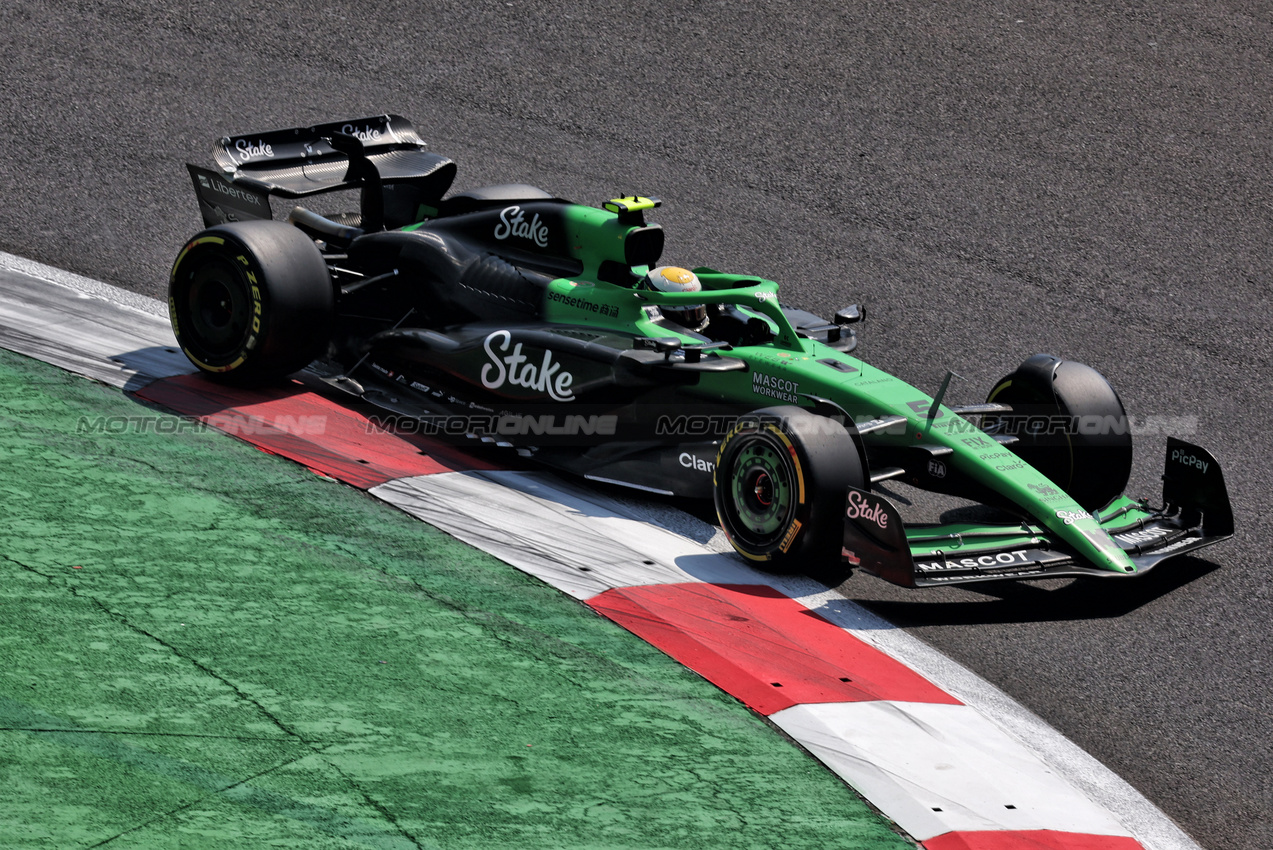 GP MESSICO, Gabriel Bortoleto (BRA) Sauber C45.

25.10.2025. Formula 1 World Championship, Rd 20, Mexican Grand Prix, Mexico City, Mexico, Qualifiche Day.

- www.xpbimages.com, EMail: requests@xpbimages.com © Copyright: Bearne / XPB Images