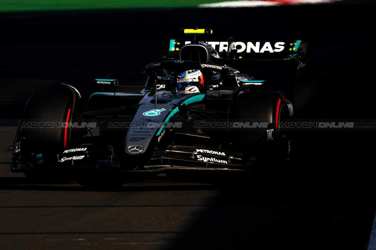 GP MESSICO, Andrea Kimi Antonelli (ITA) Mercedes AMG F1 W16.
25.10.2025. Formula 1 World Championship, Rd 20, Mexican Grand Prix, Mexico City, Mexico, Qualifiche Day.
- www.xpbimages.com, EMail: requests@xpbimages.com © Copyright: Bearne / XPB Images