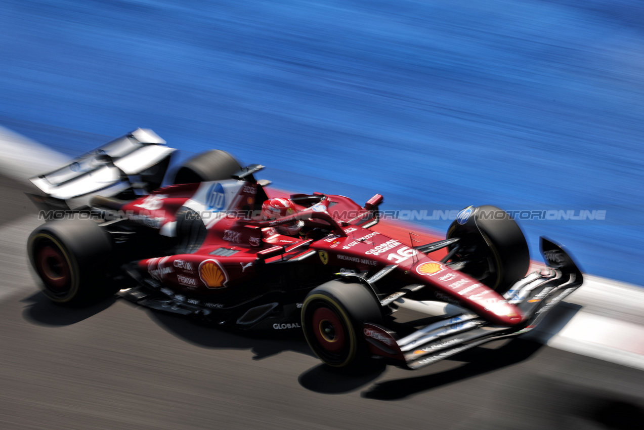 GP MESSICO, Charles Leclerc (MON) Ferrari SF-25.
25.10.2025. Formula 1 World Championship, Rd 20, Mexican Grand Prix, Mexico City, Mexico, Qualifiche Day.
- www.xpbimages.com, EMail: requests@xpbimages.com © Copyright: Bearne / XPB Images