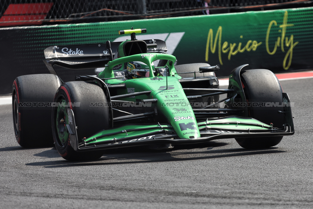 GP MESSICO, Gabriel Bortoleto (BRA) Sauber C45.
25.10.2025. Formula 1 World Championship, Rd 20, Mexican Grand Prix, Mexico City, Mexico, Qualifiche Day.
- www.xpbimages.com, EMail: requests@xpbimages.com © Copyright: Bearne / XPB Images