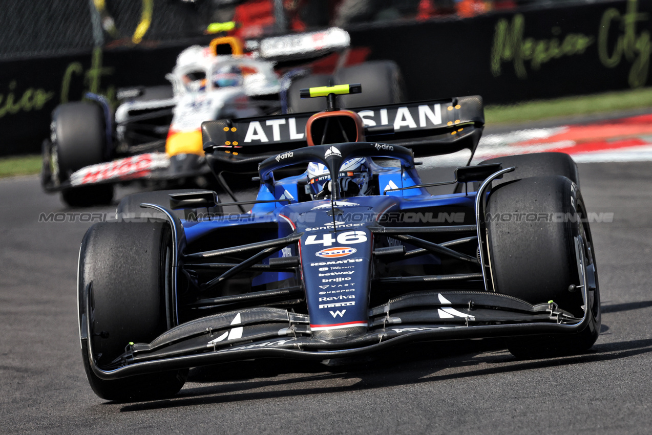 GP MESSICO, Luke Browning (GBR) Atlassian Williams Racing FW47 Academy Driver.

24.10.2025. Formula 1 World Championship, Rd 20, Mexican Grand Prix, Mexico City, Mexico, Practice Day.

- www.xpbimages.com, EMail: requests@xpbimages.com © Copyright: Bearne / XPB Images