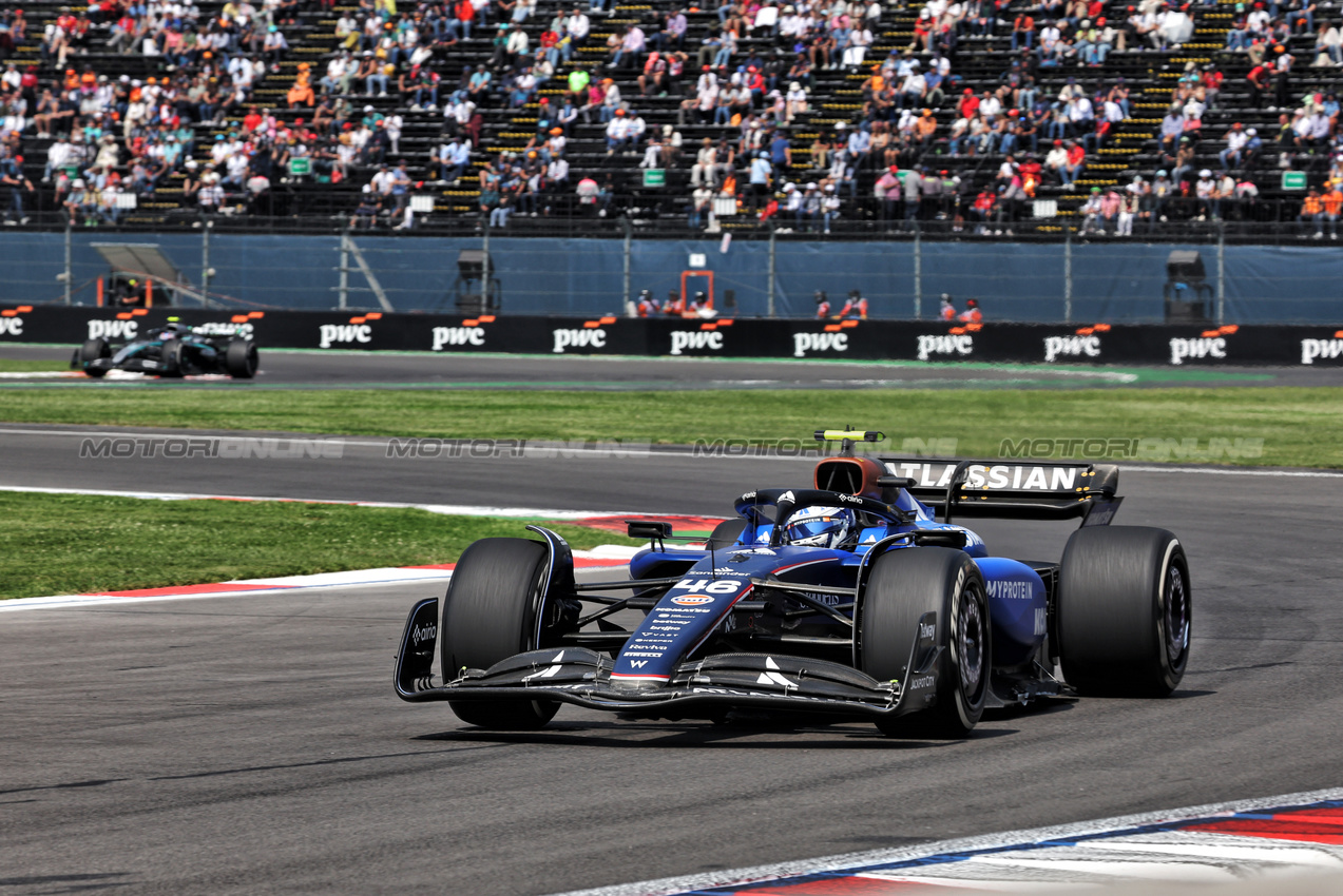 GP MESSICO, Luke Browning (GBR) Atlassian Williams Racing FW47 Academy Driver.
24.10.2025. Formula 1 World Championship, Rd 20, Mexican Grand Prix, Mexico City, Mexico, Practice Day.
- www.xpbimages.com, EMail: requests@xpbimages.com © Copyright: Bearne / XPB Images