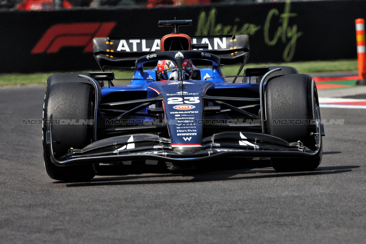 GP MESSICO, Alexander Albon (THA) Atlassian Williams Racing FW47.
24.10.2025. Formula 1 World Championship, Rd 20, Mexican Grand Prix, Mexico City, Mexico, Practice Day.
- www.xpbimages.com, EMail: requests@xpbimages.com © Copyright: Bearne / XPB Images