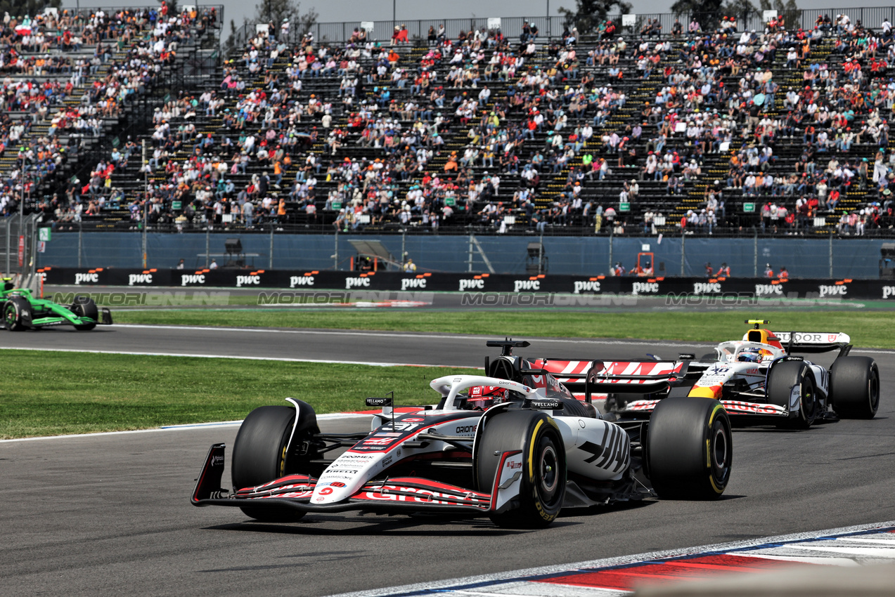 GP MESSICO, Esteban Ocon (FRA) Haas VF-25.

24.10.2025. Formula 1 World Championship, Rd 20, Mexican Grand Prix, Mexico City, Mexico, Practice Day.

- www.xpbimages.com, EMail: requests@xpbimages.com © Copyright: Bearne / XPB Images