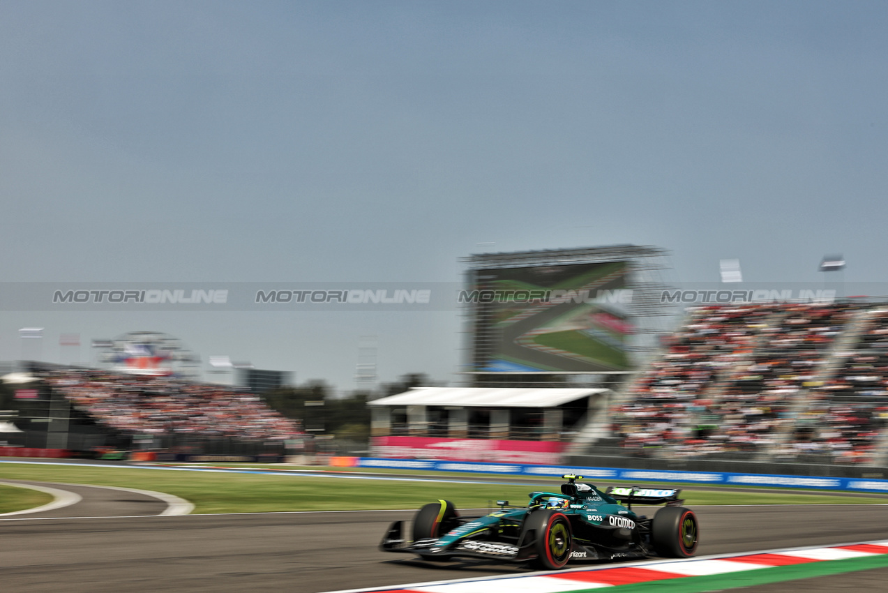 GP MESSICO, Fernando Alonso (ESP) Aston Martin F1 Team AMR25.
24.10.2025. Formula 1 World Championship, Rd 20, Mexican Grand Prix, Mexico City, Mexico, Practice Day.
- www.xpbimages.com, EMail: requests@xpbimages.com © Copyright: Bearne / XPB Images