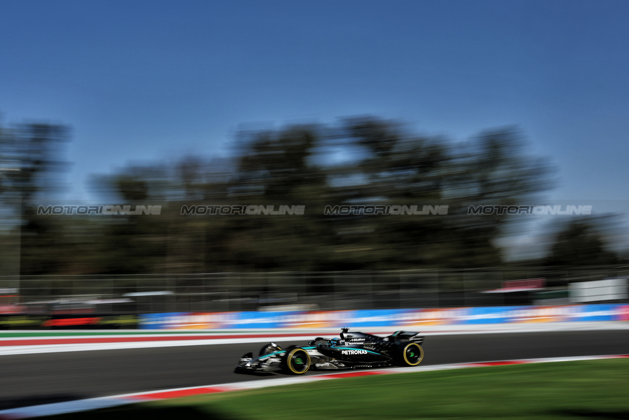 GP MESSICO, George Russell (GBR) Mercedes AMG F1 W16.
24.10.2025. Formula 1 World Championship, Rd 20, Mexican Grand Prix, Mexico City, Mexico, Practice Day.
- www.xpbimages.com, EMail: requests@xpbimages.com © Copyright: Charniaux / XPB Images