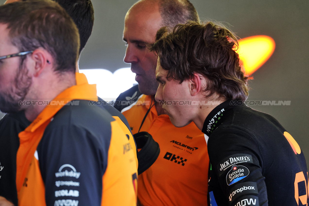 GP MESSICO, Oscar Piastri (AUS) McLaren.

24.10.2025. Formula 1 World Championship, Rd 20, Mexican Grand Prix, Mexico City, Mexico, Practice Day.

- www.xpbimages.com, EMail: requests@xpbimages.com © Copyright: Batchelor / XPB Images