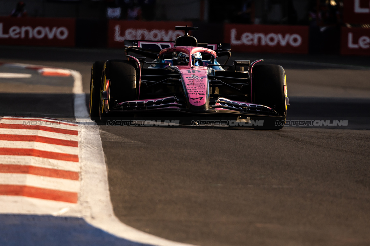 GP MESSICO, Pierre Gasly (FRA) Alpine F1 Team A525.

24.10.2025. Formula 1 World Championship, Rd 20, Mexican Grand Prix, Mexico City, Mexico, Practice Day.

- www.xpbimages.com, EMail: requests@xpbimages.com © Copyright: Bearne / XPB Images