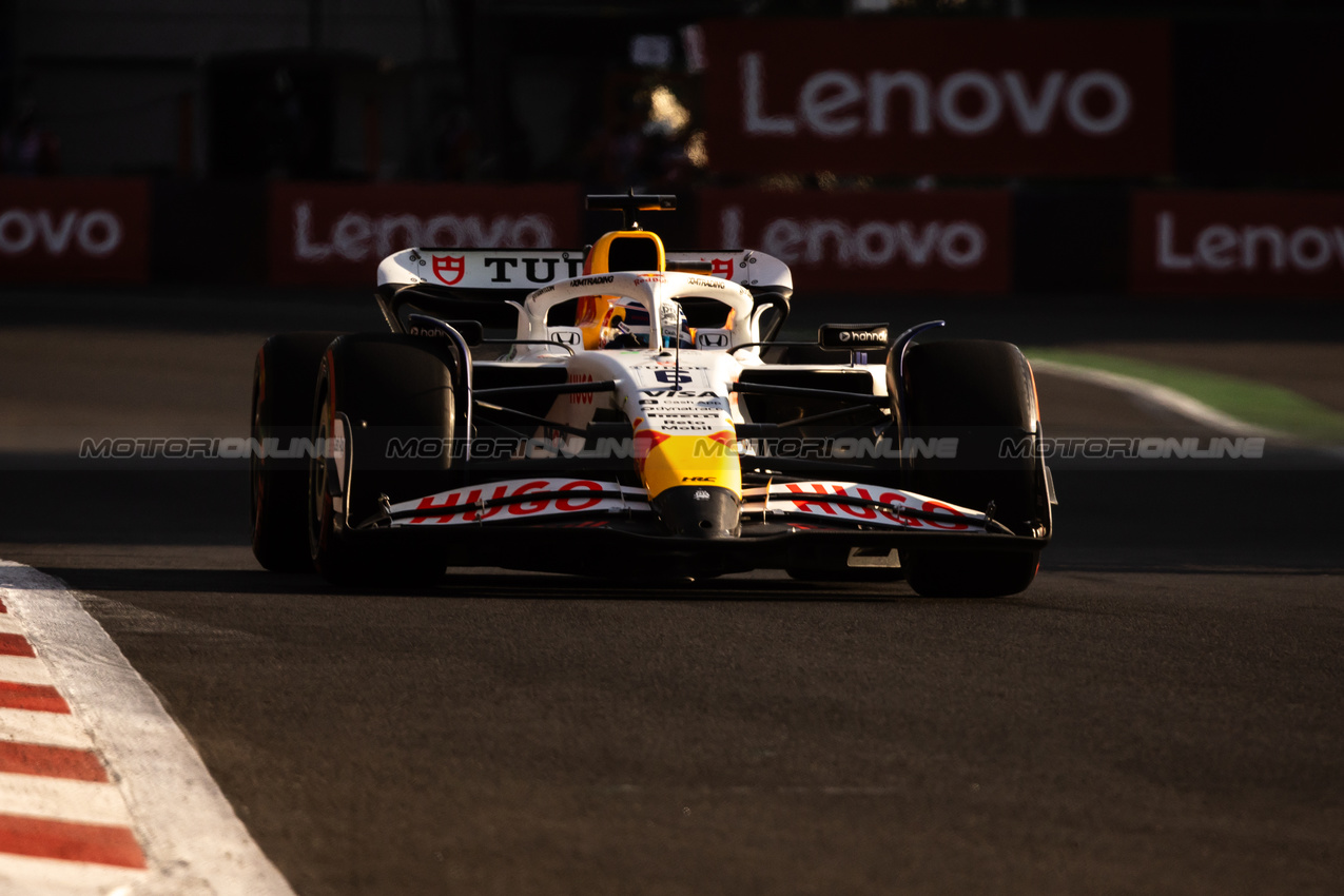 GP MESSICO, Isack Hadjar (FRA) Racing Bulls VCARB 02.
24.10.2025. Formula 1 World Championship, Rd 20, Mexican Grand Prix, Mexico City, Mexico, Practice Day.
- www.xpbimages.com, EMail: requests@xpbimages.com © Copyright: Bearne / XPB Images