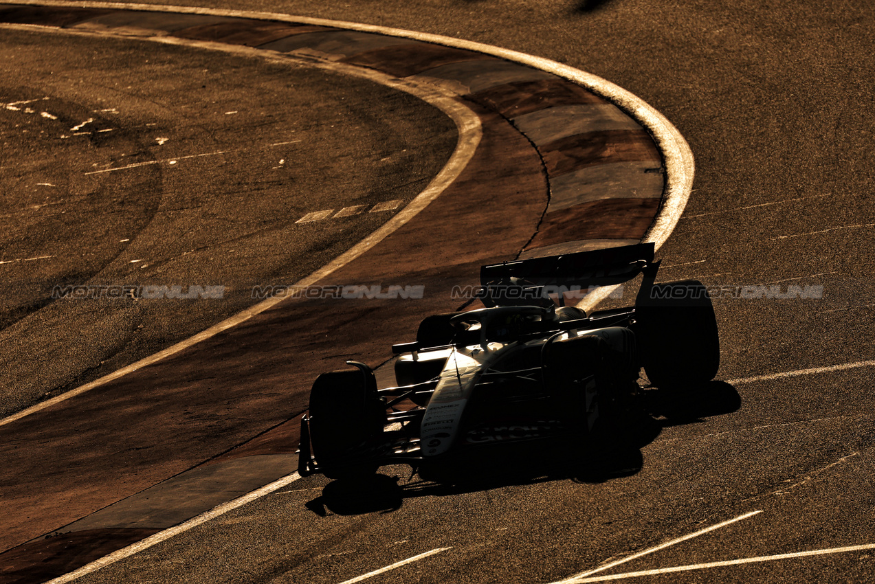 GP MESSICO, Oliver Bearman (GBR) Haas VF-25.
24.10.2025. Formula 1 World Championship, Rd 20, Mexican Grand Prix, Mexico City, Mexico, Practice Day.
- www.xpbimages.com, EMail: requests@xpbimages.com © Copyright: Moy / XPB Images