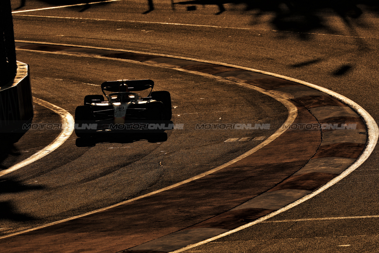 GP MESSICO, Liam Lawson (NZL) Racing Bulls VCARB 02.

24.10.2025. Formula 1 World Championship, Rd 20, Mexican Grand Prix, Mexico City, Mexico, Practice Day.

- www.xpbimages.com, EMail: requests@xpbimages.com © Copyright: Moy / XPB Images