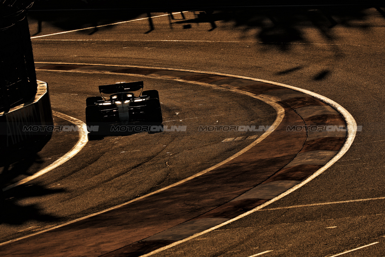 GP MESSICO, Oliver Bearman (GBR) Haas VF-25.
24.10.2025. Formula 1 World Championship, Rd 20, Mexican Grand Prix, Mexico City, Mexico, Practice Day.
- www.xpbimages.com, EMail: requests@xpbimages.com © Copyright: Moy / XPB Images