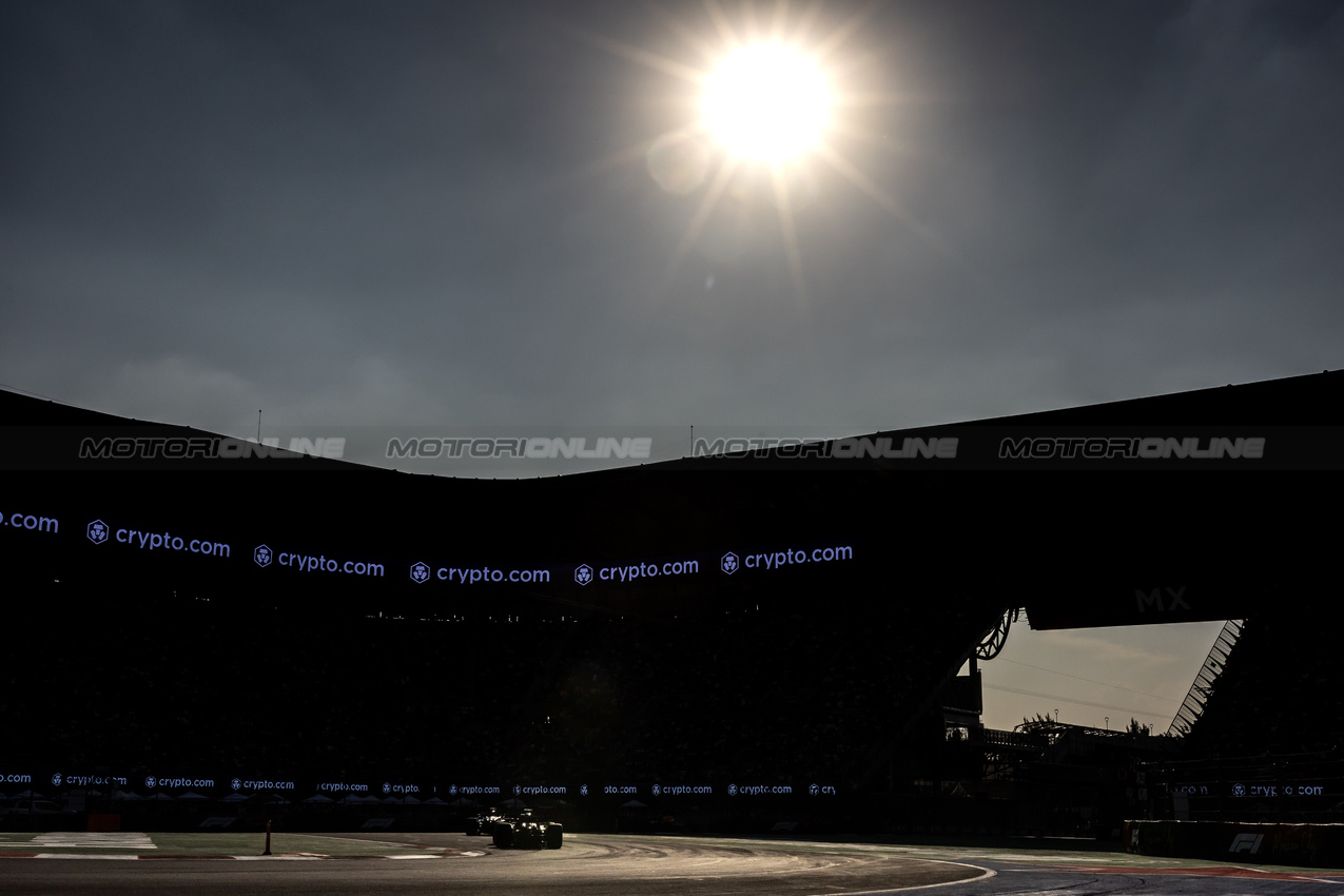GP MESSICO, Gabriel Bortoleto (BRA) Sauber C45.
24.10.2025. Formula 1 World Championship, Rd 20, Mexican Grand Prix, Mexico City, Mexico, Practice Day.
- www.xpbimages.com, EMail: requests@xpbimages.com © Copyright: Bearne / XPB Images