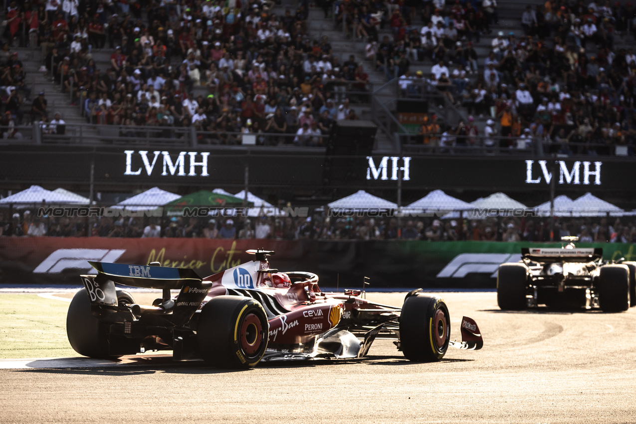 GP MESSICO, Charles Leclerc (MON) Ferrari SF-25.
24.10.2025. Formula 1 World Championship, Rd 20, Mexican Grand Prix, Mexico City, Mexico, Practice Day.
- www.xpbimages.com, EMail: requests@xpbimages.com © Copyright: Bearne / XPB Images