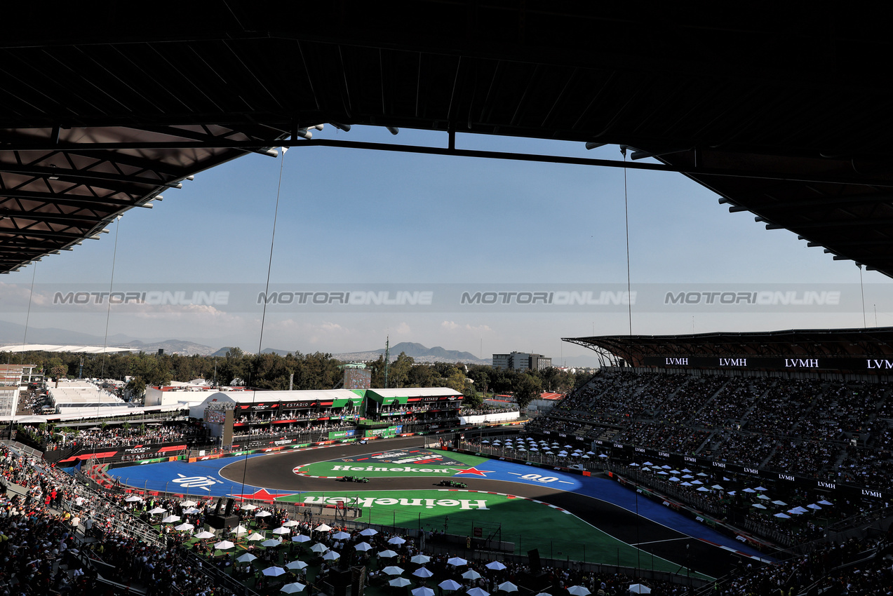 GP MESSICO, Gabriel Bortoleto (BRA) Sauber C45.

24.10.2025. Formula 1 World Championship, Rd 20, Mexican Grand Prix, Mexico City, Mexico, Practice Day.

- www.xpbimages.com, EMail: requests@xpbimages.com © Copyright: Moy / XPB Images