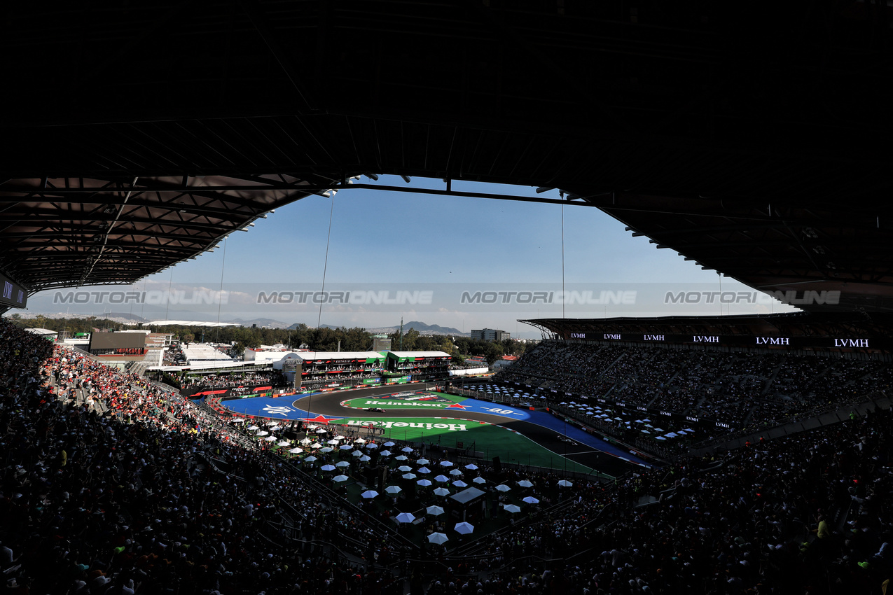 GP MESSICO, Pierre Gasly (FRA) Alpine F1 Team A525.

24.10.2025. Formula 1 World Championship, Rd 20, Mexican Grand Prix, Mexico City, Mexico, Practice Day.

- www.xpbimages.com, EMail: requests@xpbimages.com © Copyright: Moy / XPB Images