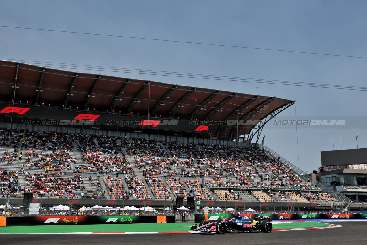 GP MESSICO, Paul Aron (EST) Alpine F1 Team A525 Reserve Driver.
24.10.2025. Formula 1 World Championship, Rd 20, Mexican Grand Prix, Mexico City, Mexico, Practice Day.
- www.xpbimages.com, EMail: requests@xpbimages.com © Copyright: Moy / XPB Images