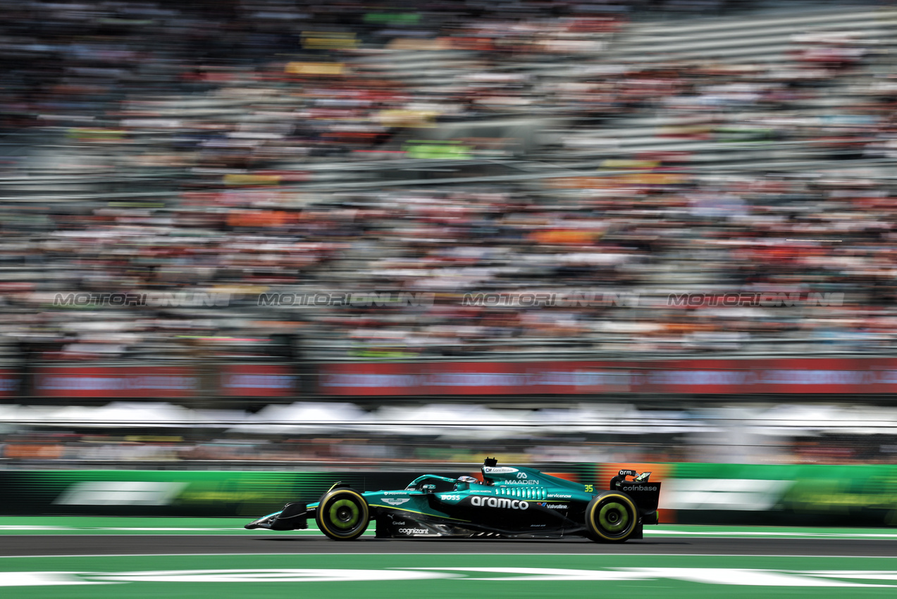 GP MESSICO, Jak Crawford (USA) Aston Martin F1 Team AMR25 Development Driver.
24.10.2025. Formula 1 World Championship, Rd 20, Mexican Grand Prix, Mexico City, Mexico, Practice Day.
- www.xpbimages.com, EMail: requests@xpbimages.com © Copyright: Moy / XPB Images