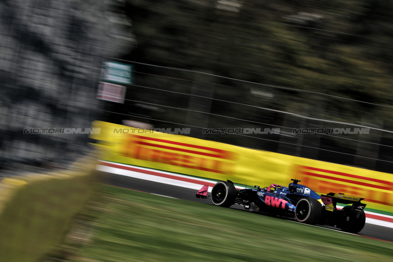 GP MESSICO, Paul Aron (EST) Alpine F1 Team A525 Reserve Driver.

24.10.2025. Formula 1 World Championship, Rd 20, Mexican Grand Prix, Mexico City, Mexico, Practice Day.

- www.xpbimages.com, EMail: requests@xpbimages.com © Copyright: Charniaux / XPB Images