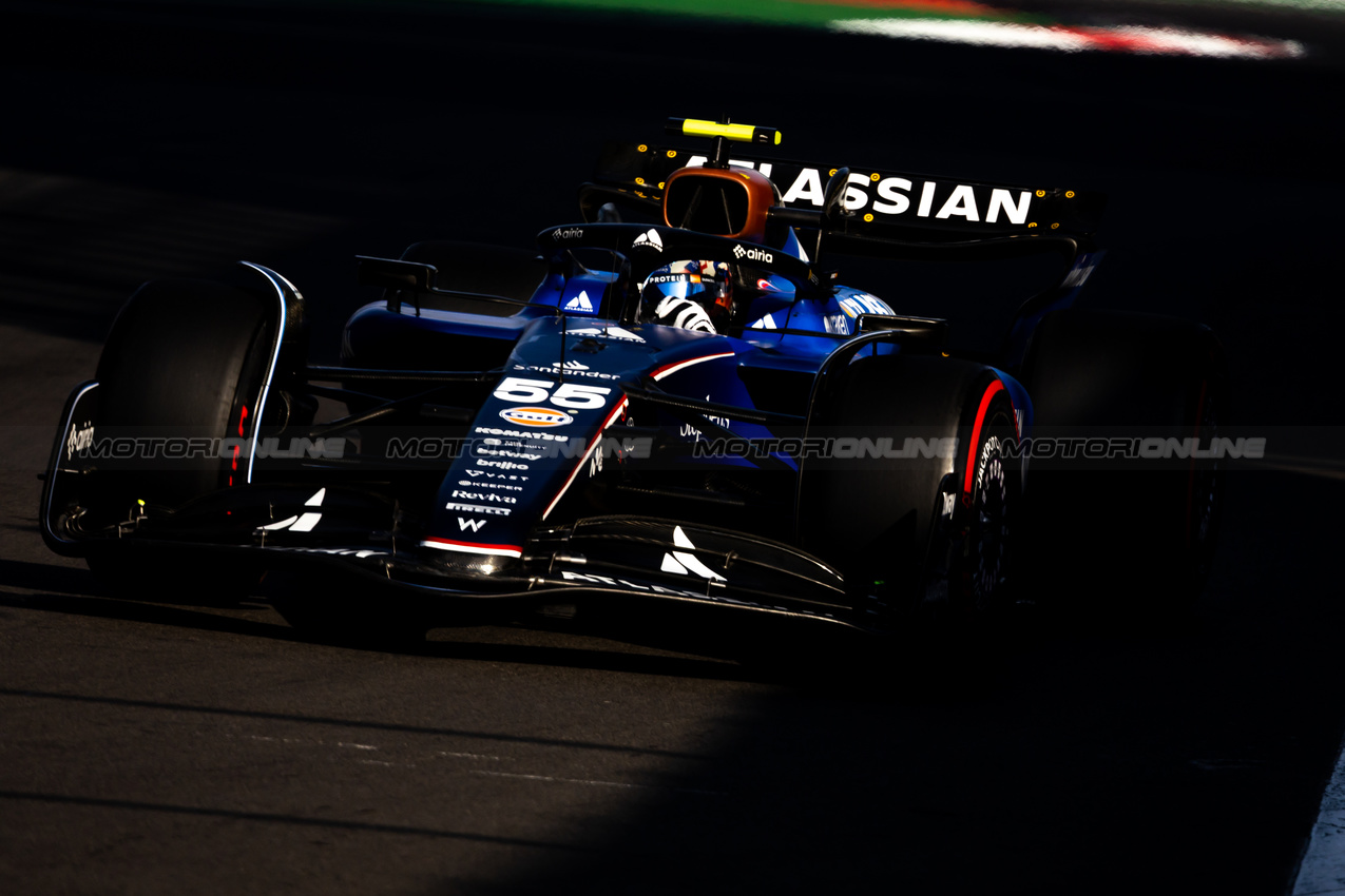 GP MESSICO, Carlos Sainz (ESP) Atlassian Williams Racing FW47.

25.10.2025. Formula 1 World Championship, Rd 20, Mexican Grand Prix, Mexico City, Mexico, Qualifiche Day.

- www.xpbimages.com, EMail: requests@xpbimages.com © Copyright: Bearne / XPB Images
