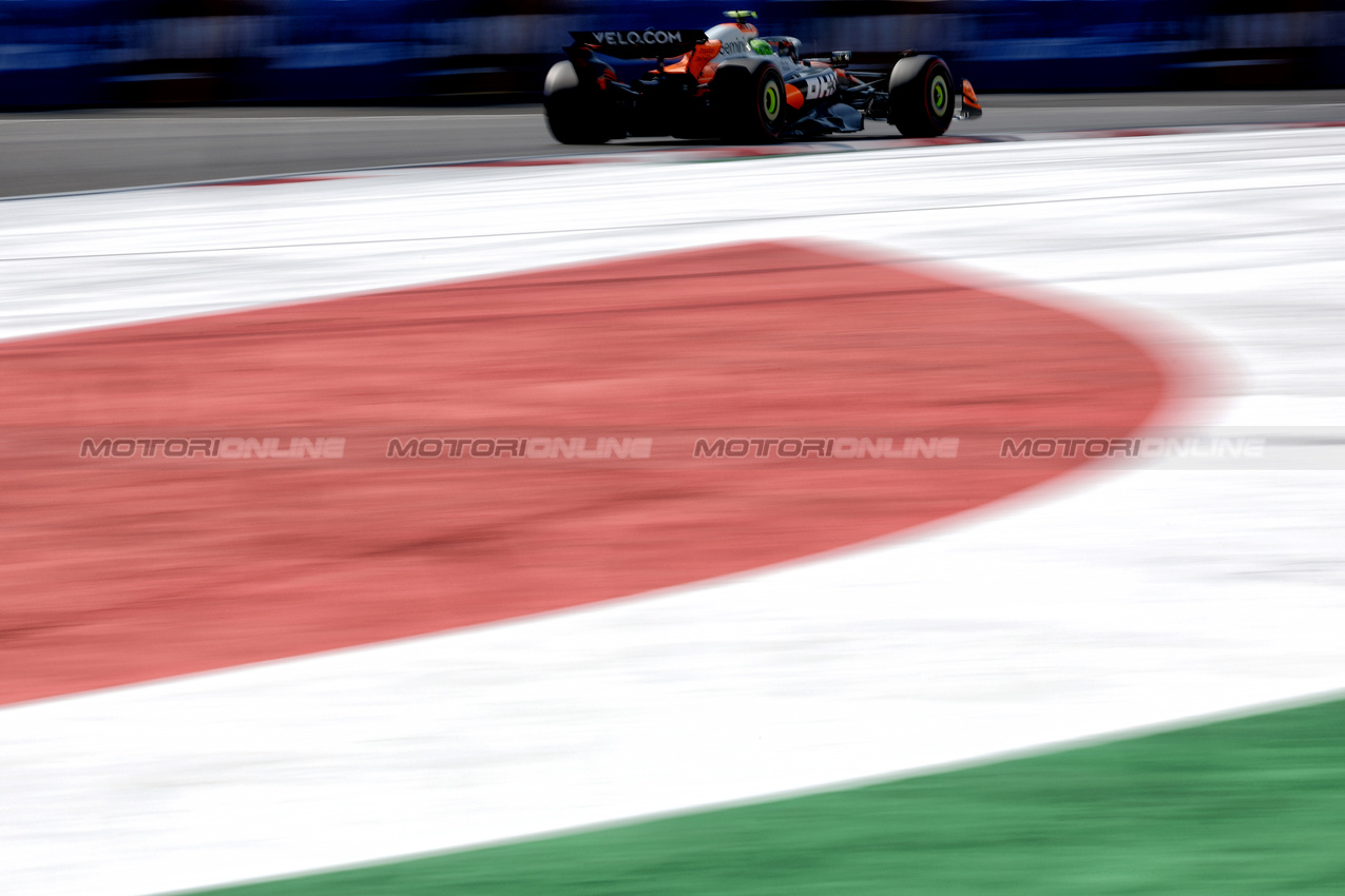 GP MESSICO, Lando Norris (GBR) McLaren MCL39.
25.10.2025. Formula 1 World Championship, Rd 20, Mexican Grand Prix, Mexico City, Mexico, Qualifiche Day.
- www.xpbimages.com, EMail: requests@xpbimages.com © Copyright: Coates / XPB Images