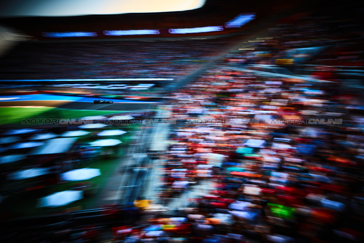 GP MESSICO, Andrea Kimi Antonelli (ITA) Mercedes AMG F1 W16/.

25.10.2025. Formula 1 World Championship, Rd 20, Mexican Grand Prix, Mexico City, Mexico, Qualifiche Day.

- www.xpbimages.com, EMail: requests@xpbimages.com © Copyright: XPB Images