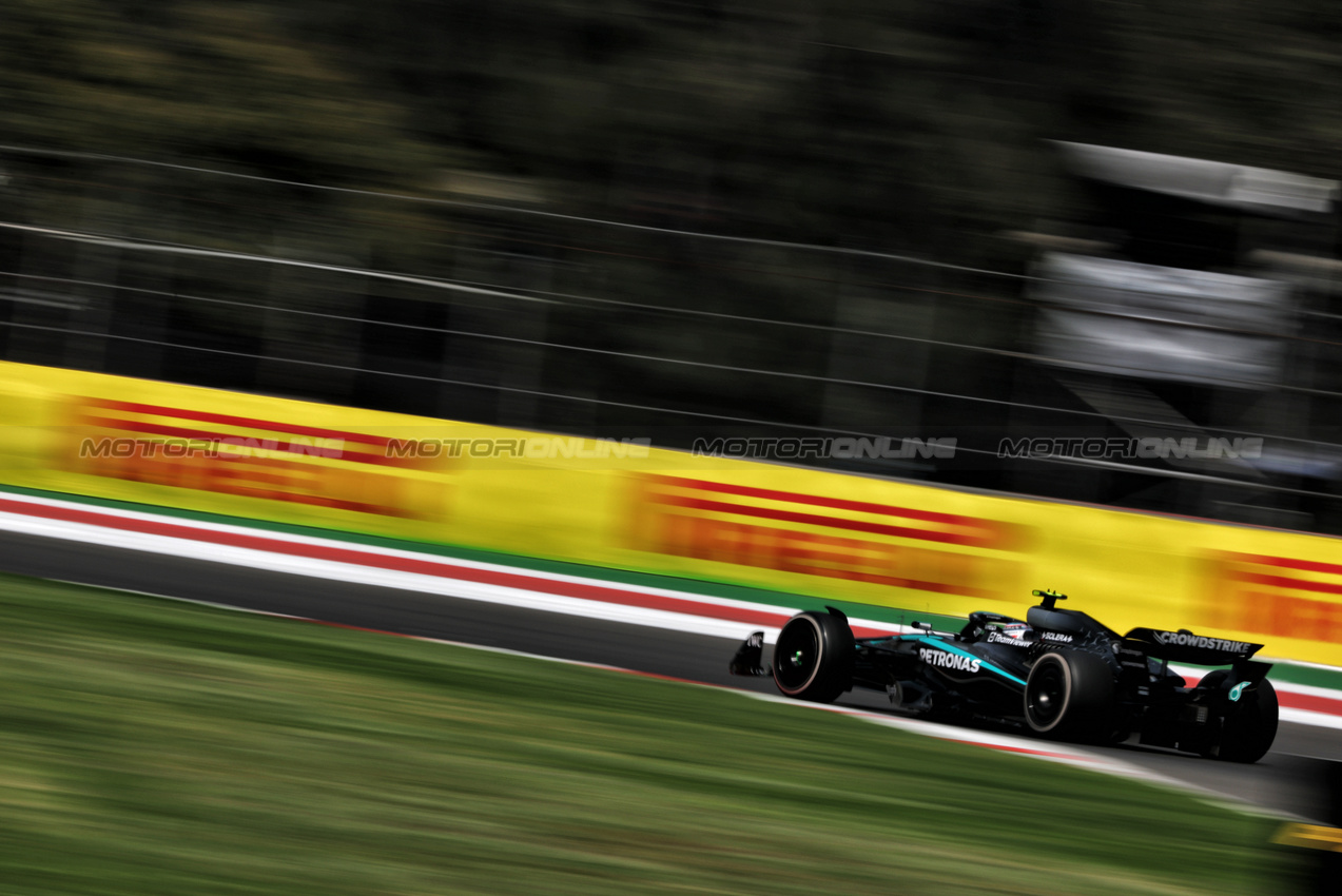 GP MESSICO, Andrea Kimi Antonelli (ITA) Mercedes AMG F1 W16.
24.10.2025. Formula 1 World Championship, Rd 20, Mexican Grand Prix, Mexico City, Mexico, Practice Day.
- www.xpbimages.com, EMail: requests@xpbimages.com © Copyright: Charniaux / XPB Images