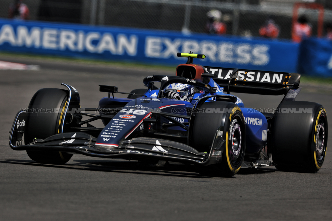 GP MESSICO, Luke Browning (GBR) Atlassian Williams Racing FW47 Academy Driver.
24.10.2025. Formula 1 World Championship, Rd 20, Mexican Grand Prix, Mexico City, Mexico, Practice Day.
- www.xpbimages.com, EMail: requests@xpbimages.com © Copyright: Charniaux / XPB Images