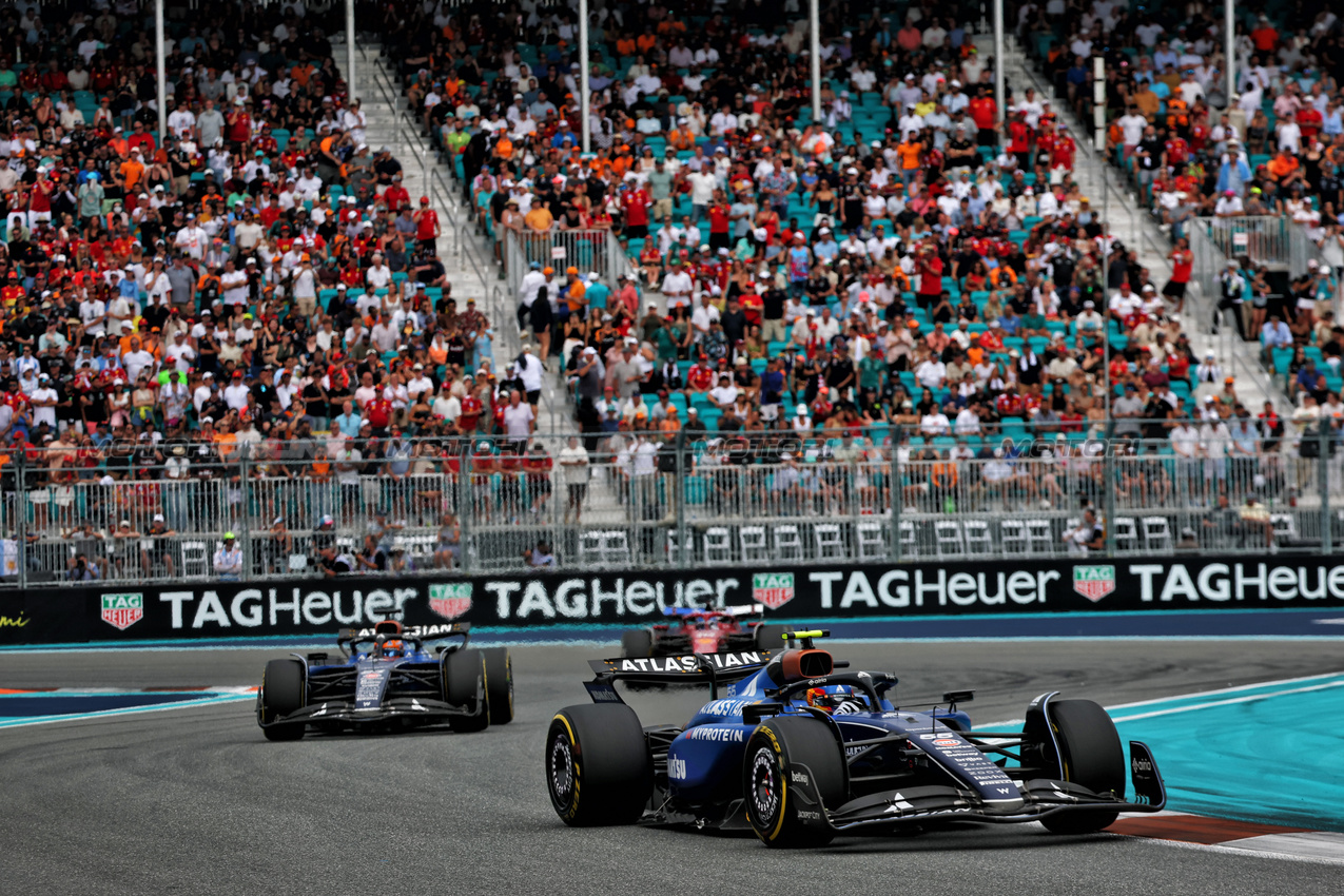 GP MIAMI, Carlos Sainz (ESP) Atlassian Williams Racing FW46.

04.05.2025. Formula 1 World Championship, Rd 6, Miami Grand Prix, Miami, Florida, USA, Gara Day.

- www.xpbimages.com, EMail: requests@xpbimages.com © Copyright: Batchelor / XPB Images