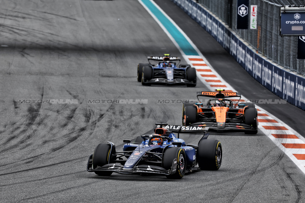 GP MIAMI, Alexander Albon (THA) Atlassian Williams Racing FW47.

04.05.2025. Formula 1 World Championship, Rd 6, Miami Grand Prix, Miami, Florida, USA, Gara Day.

- www.xpbimages.com, EMail: requests@xpbimages.com © Copyright: Moy / XPB Images