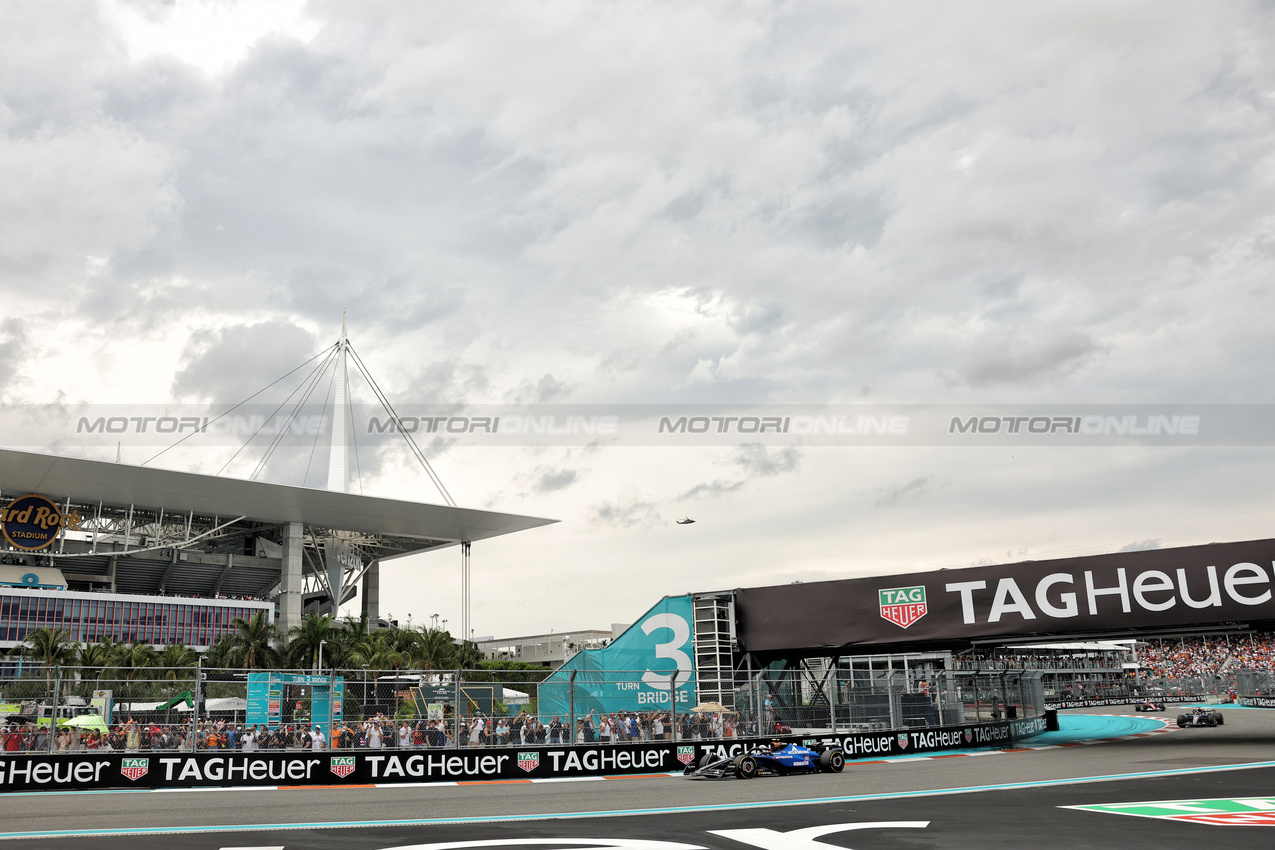 GP MIAMI, Carlos Sainz (ESP) Atlassian Williams Racing FW46.

04.05.2025. Formula 1 World Championship, Rd 6, Miami Grand Prix, Miami, Florida, USA, Gara Day.

- www.xpbimages.com, EMail: requests@xpbimages.com © Copyright: Bearne / XPB Images