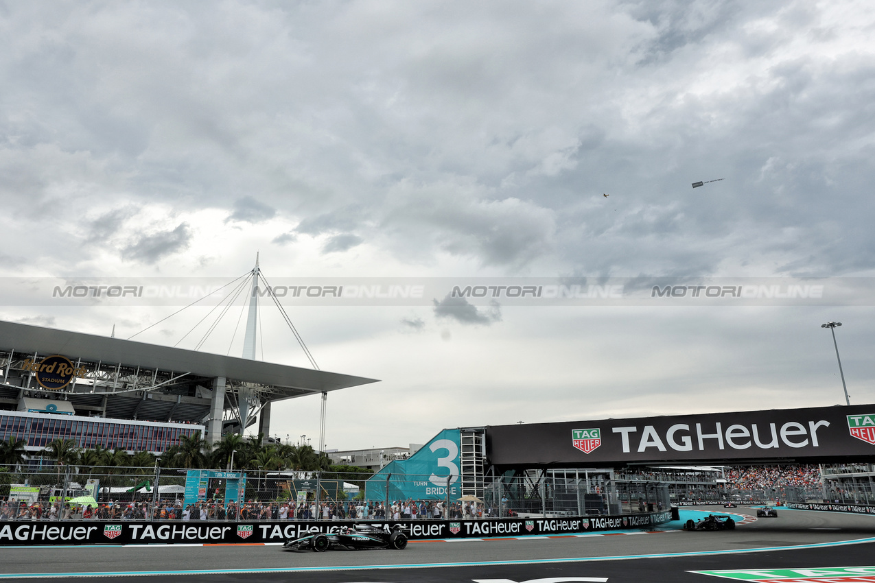 GP MIAMI, George Russell (GBR) Mercedes AMG F1 W16.

04.05.2025. Formula 1 World Championship, Rd 6, Miami Grand Prix, Miami, Florida, USA, Gara Day.

- www.xpbimages.com, EMail: requests@xpbimages.com © Copyright: Bearne / XPB Images