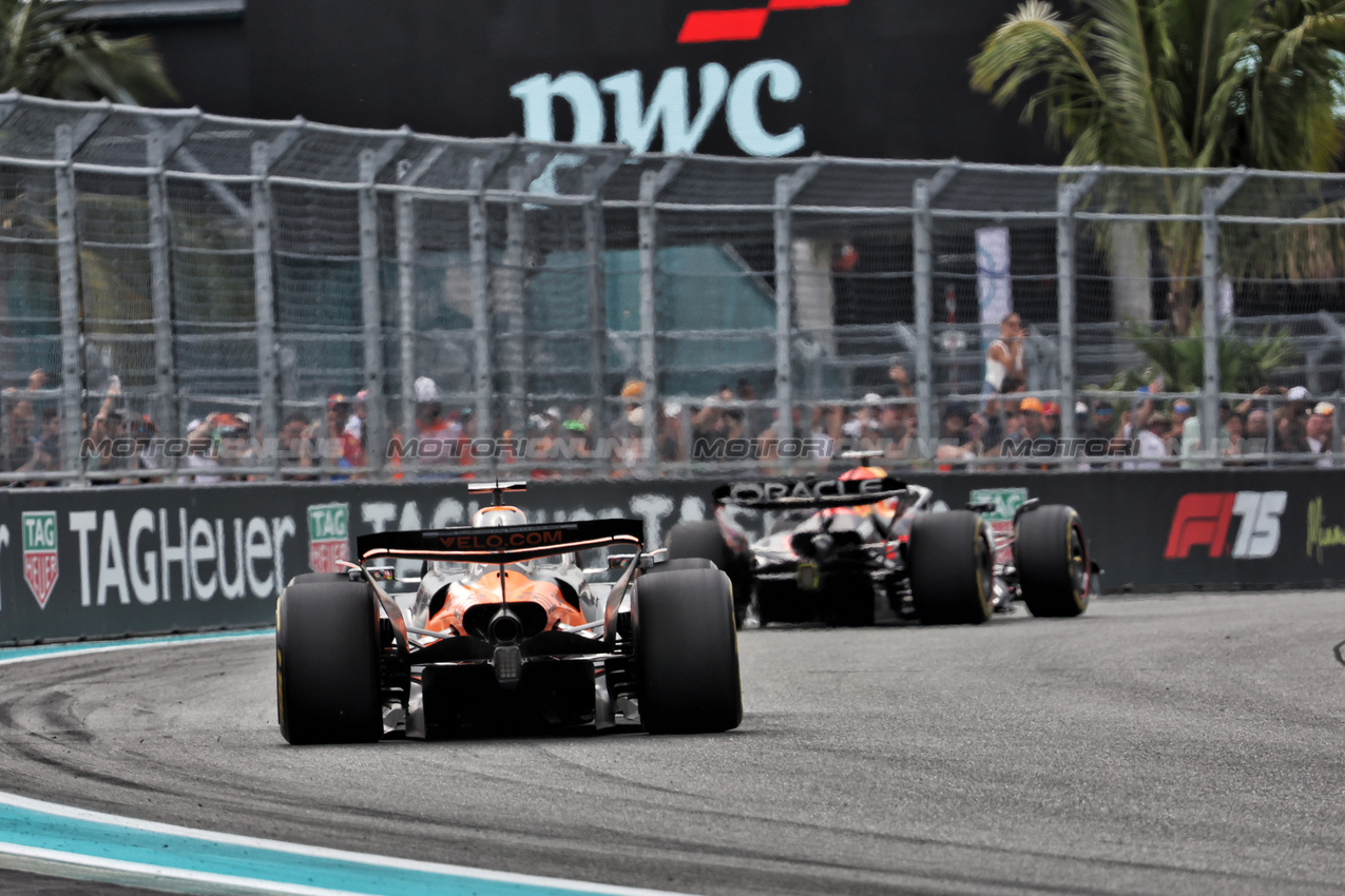 GP MIAMI, Oscar Piastri (AUS) McLaren MCL39.

04.05.2025. Formula 1 World Championship, Rd 6, Miami Grand Prix, Miami, Florida, USA, Gara Day.

- www.xpbimages.com, EMail: requests@xpbimages.com © Copyright: Bearne / XPB Images