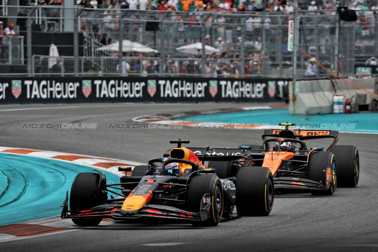 GP MIAMI, Max Verstappen (NLD) Red Bull Racing RB21.

04.05.2025. Formula 1 World Championship, Rd 6, Miami Grand Prix, Miami, Florida, USA, Gara Day.

- www.xpbimages.com, EMail: requests@xpbimages.com © Copyright: Bearne / XPB Images