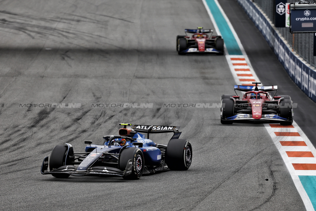 GP MIAMI, Carlos Sainz (ESP) Atlassian Williams Racing FW46.

04.05.2025. Formula 1 World Championship, Rd 6, Miami Grand Prix, Miami, Florida, USA, Gara Day.

- www.xpbimages.com, EMail: requests@xpbimages.com © Copyright: Moy / XPB Images