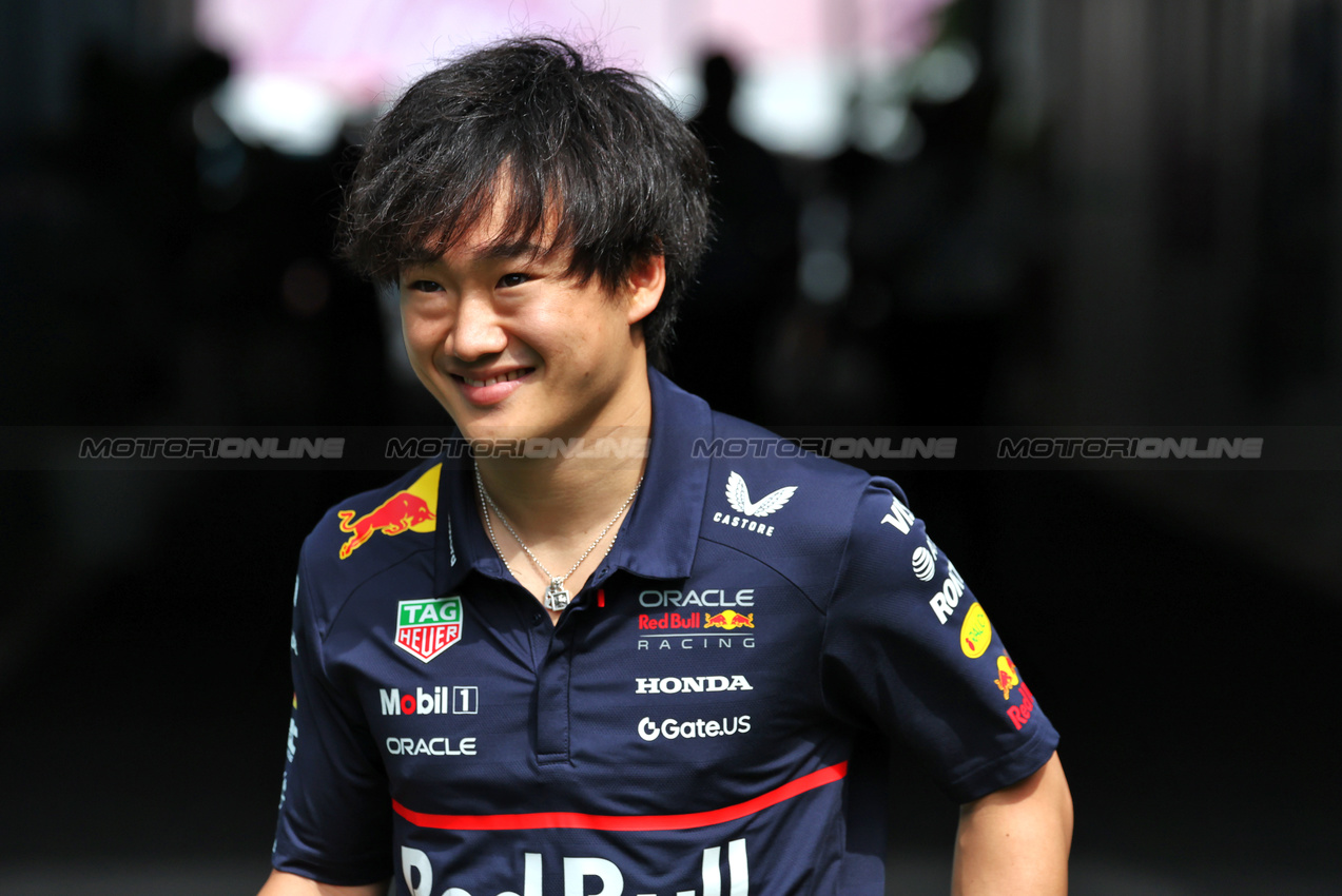GP MIAMI, Yuki Tsunoda (JPN) Red Bull Racing.

04.05.2025. Formula 1 World Championship, Rd 6, Miami Grand Prix, Miami, Florida, USA, Gara Day.

- www.xpbimages.com, EMail: requests@xpbimages.com © Copyright: Moy / XPB Images