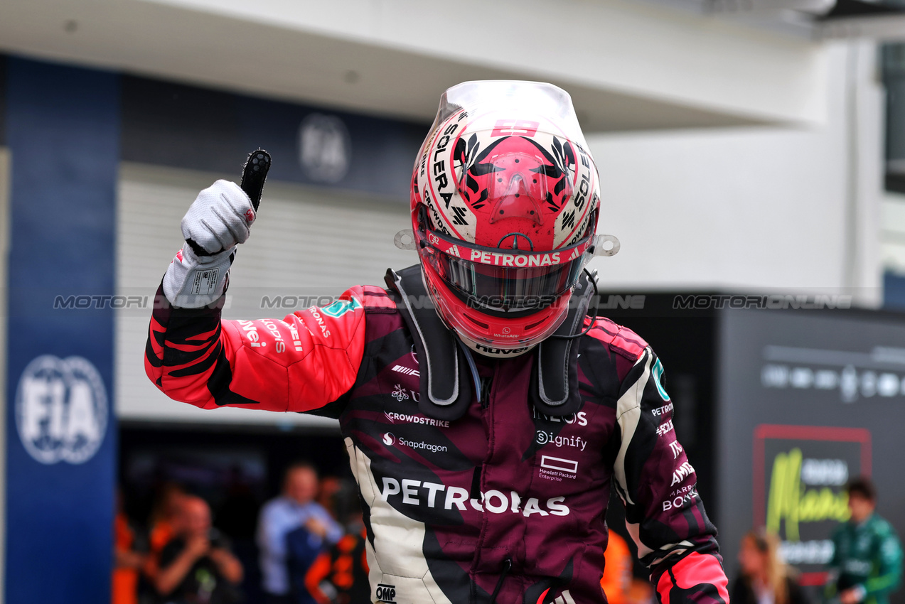 GP MIAMI, George Russell (GBR) Mercedes AMG F1 celebrates his second position in parc ferme.

04.05.2025. Formula 1 World Championship, Rd 6, Miami Grand Prix, Miami, Florida, USA, Gara Day.

- www.xpbimages.com, EMail: requests@xpbimages.com © Copyright: Batchelor / XPB Images