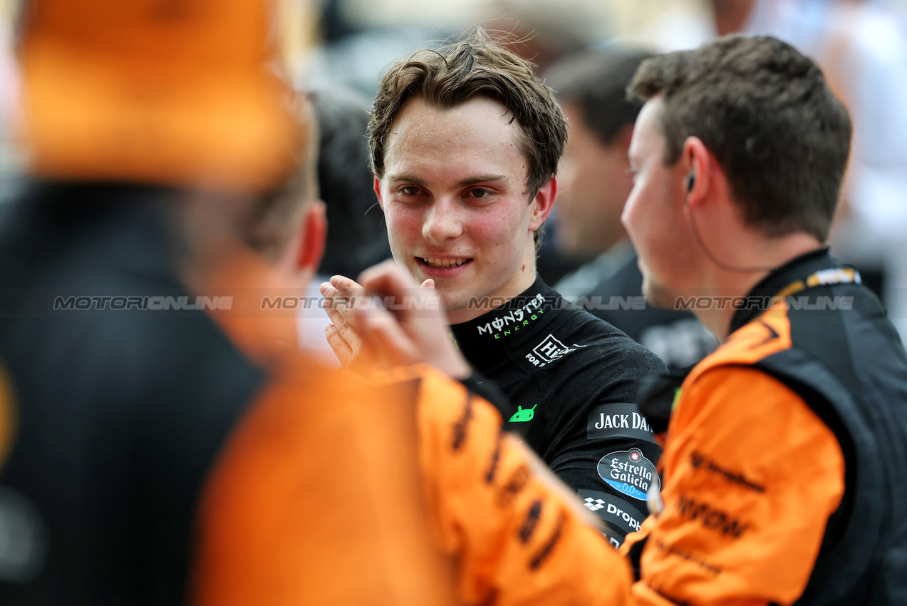 GP MIAMI, Gara winner Oscar Piastri (AUS) McLaren in parc ferme.

04.05.2025. Formula 1 World Championship, Rd 6, Miami Grand Prix, Miami, Florida, USA, Gara Day.

- www.xpbimages.com, EMail: requests@xpbimages.com © Copyright: Charniaux / XPB Images