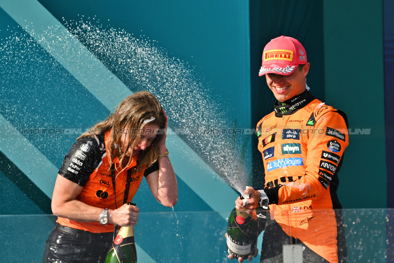 GP MIAMI, (L to R): Louise McEwen (GBR) McLaren Chief Marketing Officer celebrates on the podium with second placed Lando Norris (GBR) McLaren.

04.05.2025. Formula 1 World Championship, Rd 6, Miami Grand Prix, Miami, Florida, USA, Gara Day.

- www.xpbimages.com, EMail: requests@xpbimages.com © Copyright: Price / XPB Images