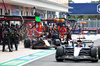 GP MIAMI, Max Verstappen (NLD) Red Bull Racing RB21 makes a pit stop.

04.05.2025. Formula 1 World Championship, Rd 6, Miami Grand Prix, Miami, Florida, USA, Gara Day.

- www.xpbimages.com, EMail: requests@xpbimages.com © Copyright: Batchelor / XPB Images