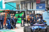 GP MIAMI, Alexander Albon (THA) Atlassian Williams Racing FW47 makes a pit stop.

04.05.2025. Formula 1 World Championship, Rd 6, Miami Grand Prix, Miami, Florida, USA, Gara Day.

- www.xpbimages.com, EMail: requests@xpbimages.com © Copyright: Batchelor / XPB Images