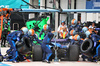 GP MIAMI, Alexander Albon (THA) Atlassian Williams Racing FW47 makes a pit stop.

04.05.2025. Formula 1 World Championship, Rd 6, Miami Grand Prix, Miami, Florida, USA, Gara Day.

- www.xpbimages.com, EMail: requests@xpbimages.com © Copyright: Batchelor / XPB Images
